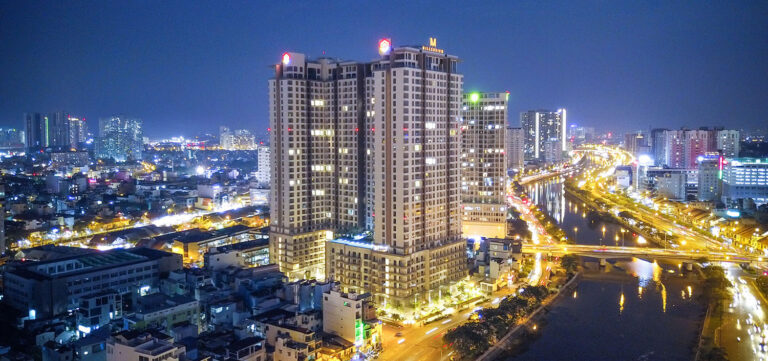 Millennium Quận 4