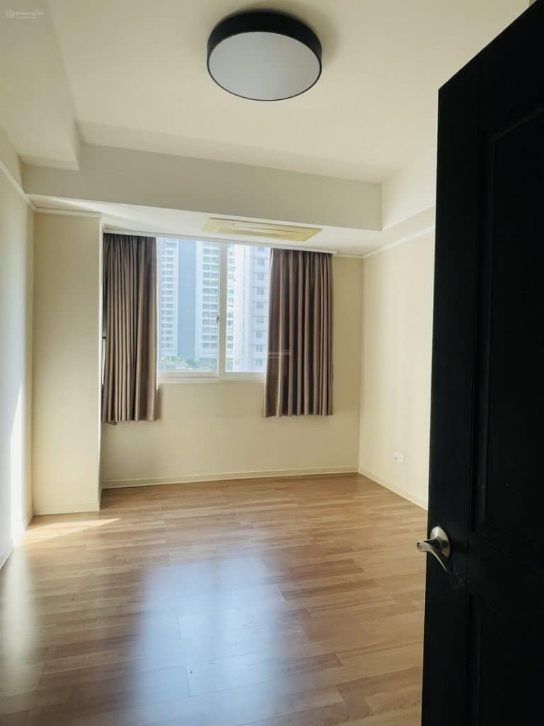 Cho thuê căn hộ 3 phòng ngủ Imperia tầng trung, nội thất cơ bản