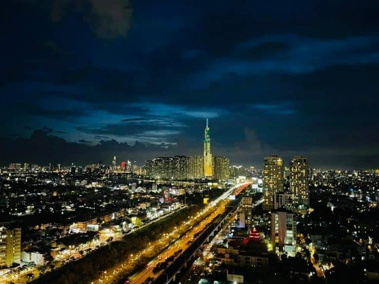 Cần cho thuê căn hộ 2 phòng ngủ Masteri tòa T2 nội thất đẹp, view sông