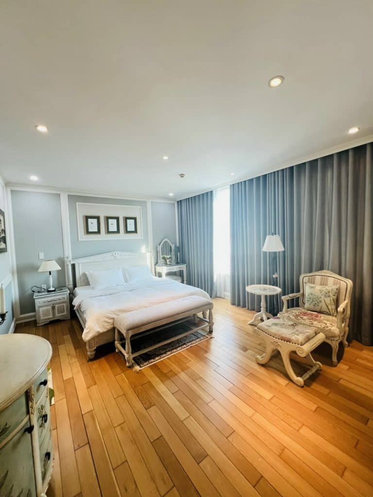 Cho thuê căn hộ Leman Luxury 2 phòng ngủ, nội thất cao cấp, Tầng cao