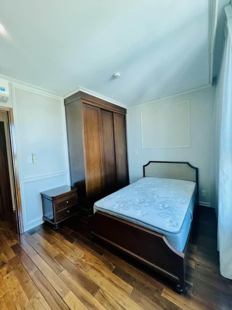 Cho thuê căn hộ Leman Luxury 3 phòng ngủ, tầng cao, view đẹp
