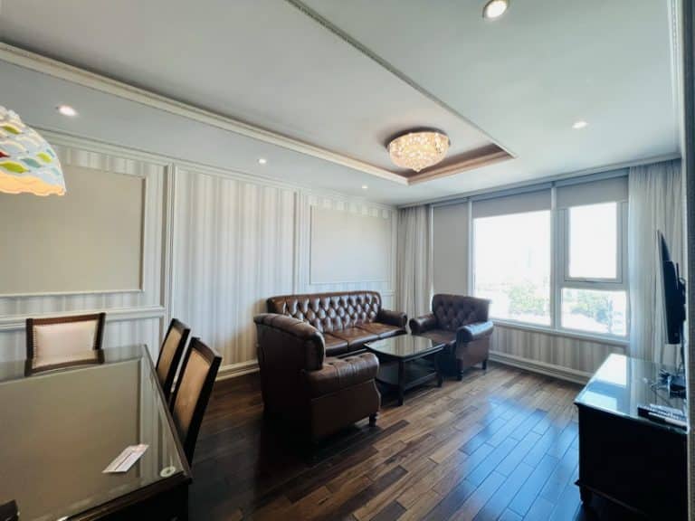 Cho thuê căn hộ Leman Luxury 3 phòng ngủ, tầng cao, view đẹp