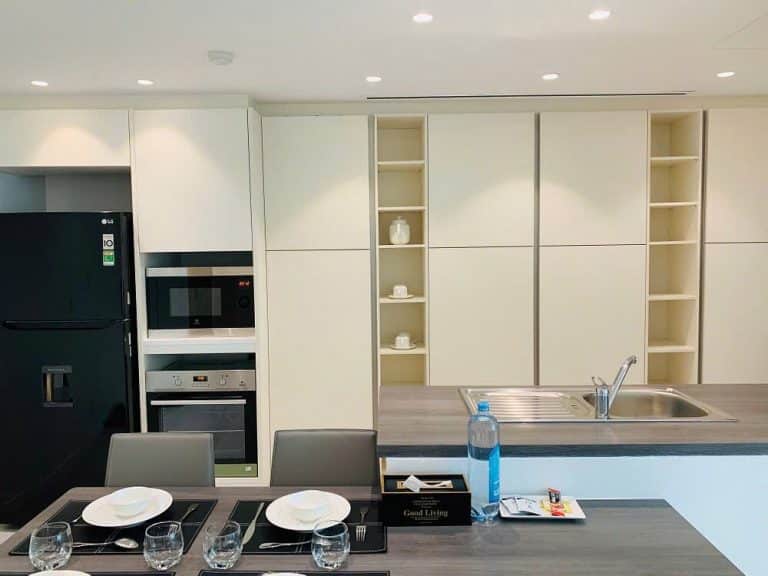 Thuê nhanh căn hộ 2 phòng ngủ Léman Luxury tầng 8 – Nội thất hiện đại, view thoáng