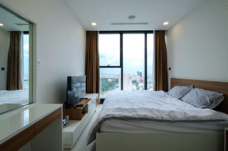 Vinhomes Golden River cho thuê căn hộ 2PN – Tầng cao, Giá Hấp Dẫn!