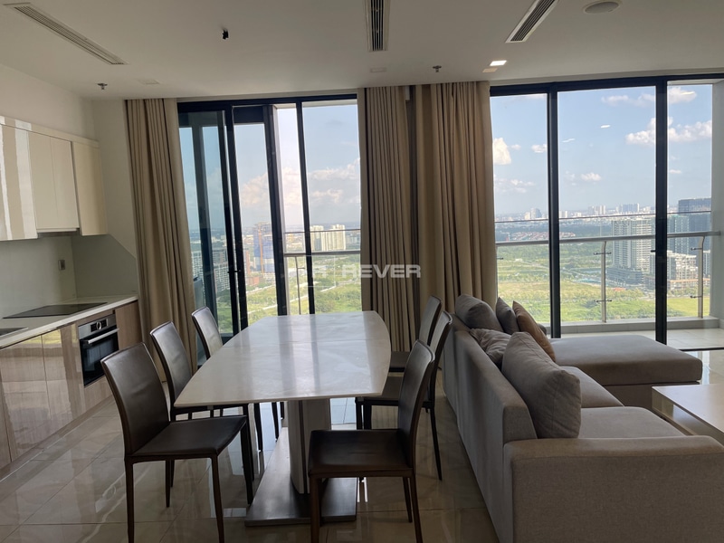 Cho thuê căn hộ 3PN vòng cung Vinhomes Golden River – View Sông Rộng