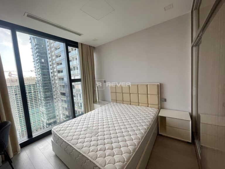 Cho thuê căn hộ 3PN vòng cung Vinhomes Golden River – View Sông Rộng