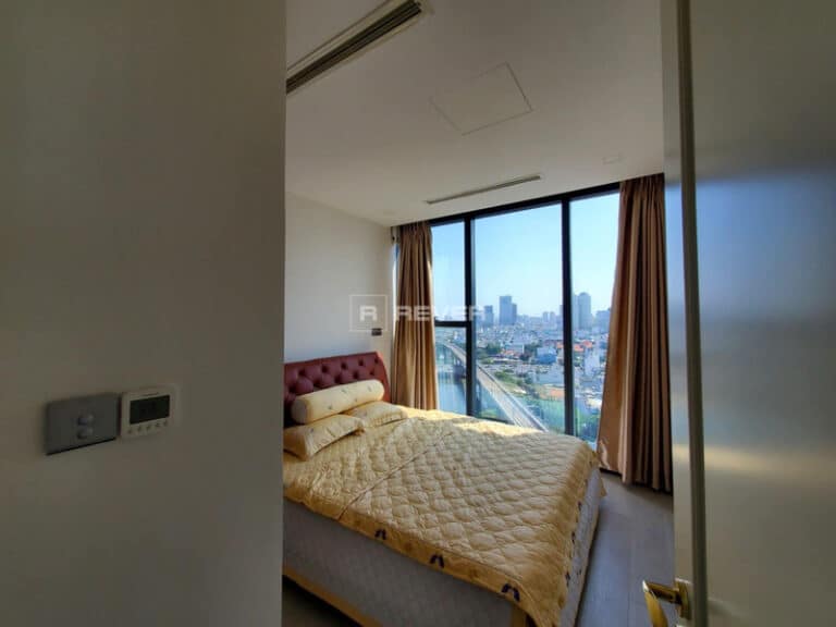 Cho Thuê Căn Hộ 3 Phòng Ngủ Vinhomes Golden River – Tầng Cao, View Tốt