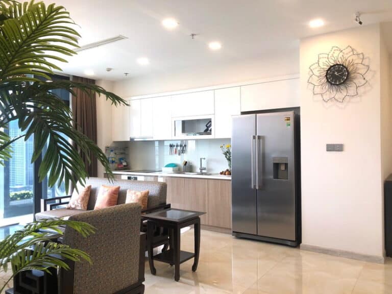 Thuê Căn Hộ 3 Phòng Ngủ Vinhomes Golden River – View Đẹp, Nội Thất Tốt