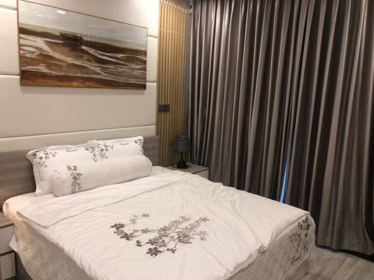 Căn Hộ 2 Phòng Ngủ Vinhomes Golden River cho thuê – View sông và trung tâm quận 1