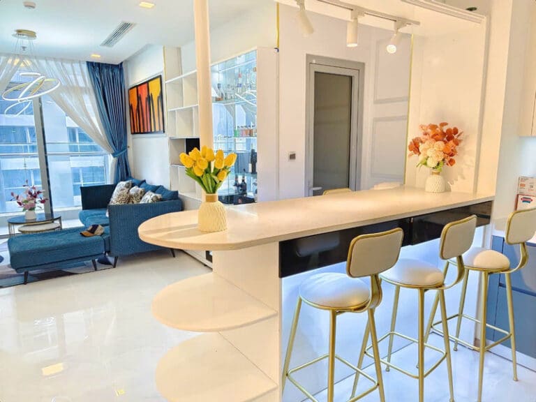 Căn hộ Vinhomes Central Park cho thuê hướng Đông, tầng 15, view đẹp