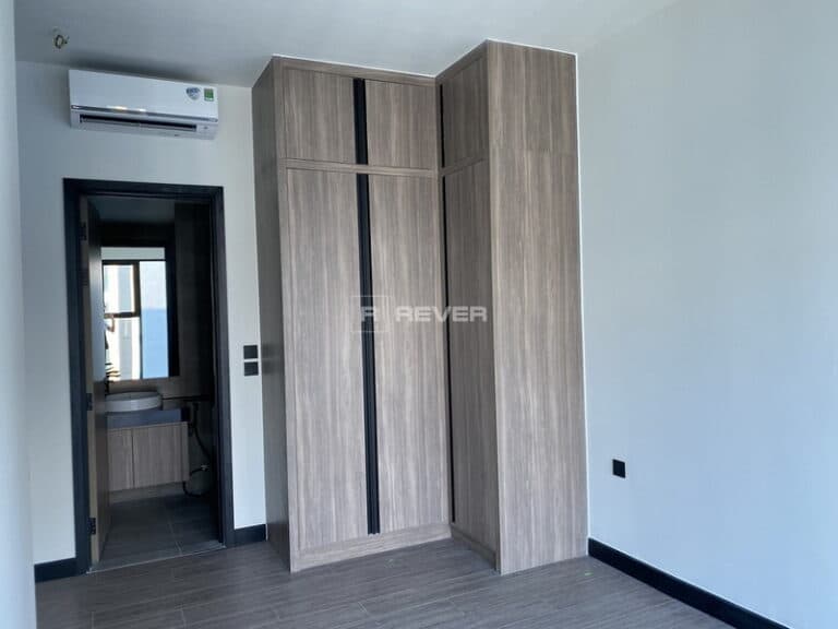 Cho thuê căn hộ 2PN De La Sol Quận 4 – Tầng trung, nội thất cơ bản, view nội khu