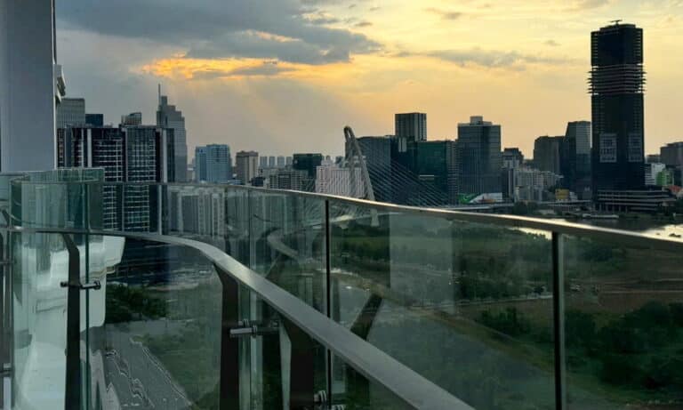 Căn hộ Thủ Thiêm Zeit cho thuê 4 phòng ngủ lầu cao nhà trống view sông