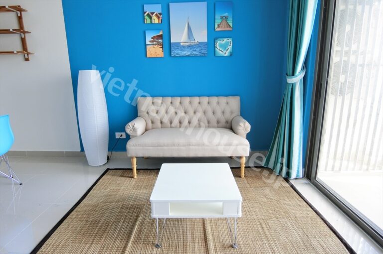 Cho thuê The Tresor 2PN tầng cao, thoáng mát, nội thất đẹp, giá cực tốt!