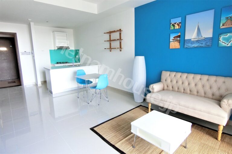 Cho thuê The Tresor 2PN tầng cao, thoáng mát, nội thất đẹp, giá cực tốt!