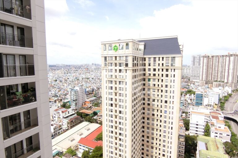 Cho thuê căn hộ 2PN The Tresor – Hỗ trợ khách nước ngoài, giá cực tốt!