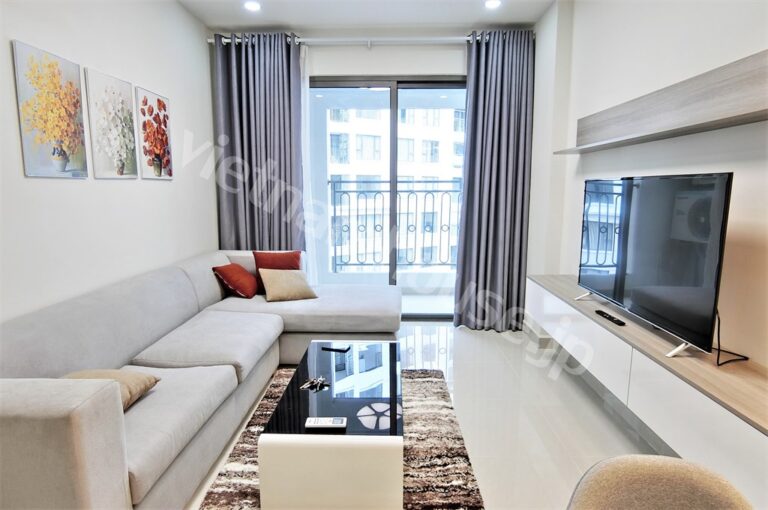 Cho thuê căn hộ 2 phòng ngủ Saigon Royal – Nội thất sang trọng, dọn vào ở ngay