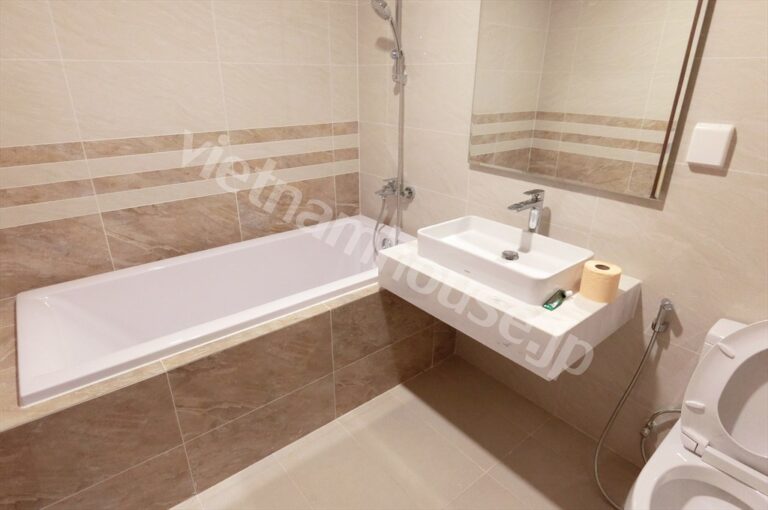 Cho thuê căn hộ 2 phòng ngủ Saigon Royal – Nội thất sang trọng, dọn vào ở ngay