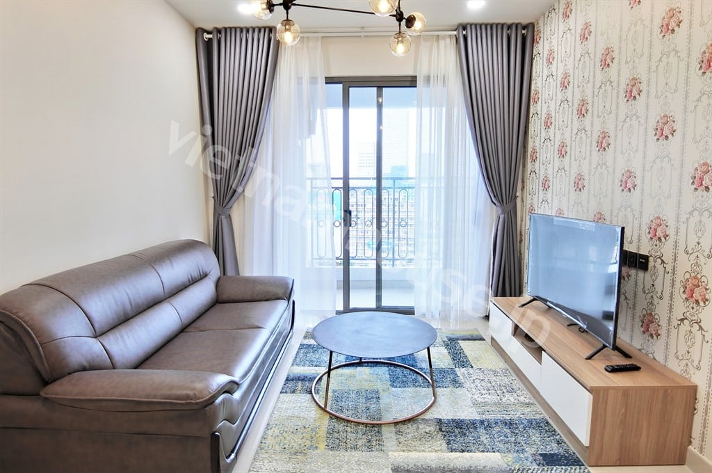 Cho thuê căn hộ 2PN Saigon Royal – Nội thất thiết kế đẹp, view Bitexco