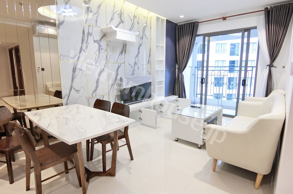 Cho thuê căn hộ 2 phòng ngủ Saigon Royal – Full nội thất Châu Âu hiện đại