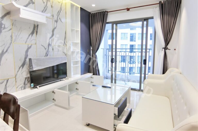 Cho thuê căn hộ 2 phòng ngủ Saigon Royal – Full nội thất Châu Âu hiện đại