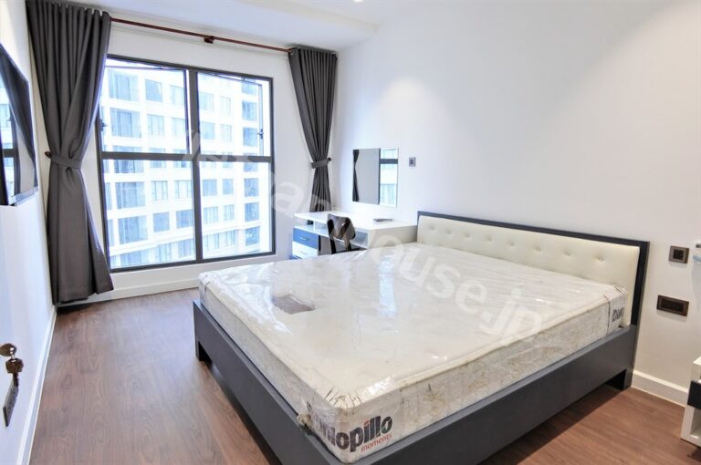 Cho thuê căn hộ 2 phòng ngủ Saigon Royal – Full nội thất Châu Âu hiện đại