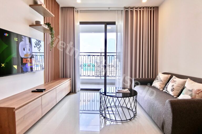 Cho thuê căn hộ Saigon Royal 2PN giá chỉ 24 triệu – View Bitexco đẹp nhất