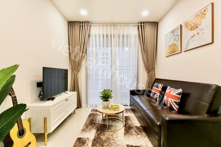 Căn hộ Saigon Royal 2PN cho thuê – Gần chợ Bến Thành, tiện ích xung quanh đầy đủ