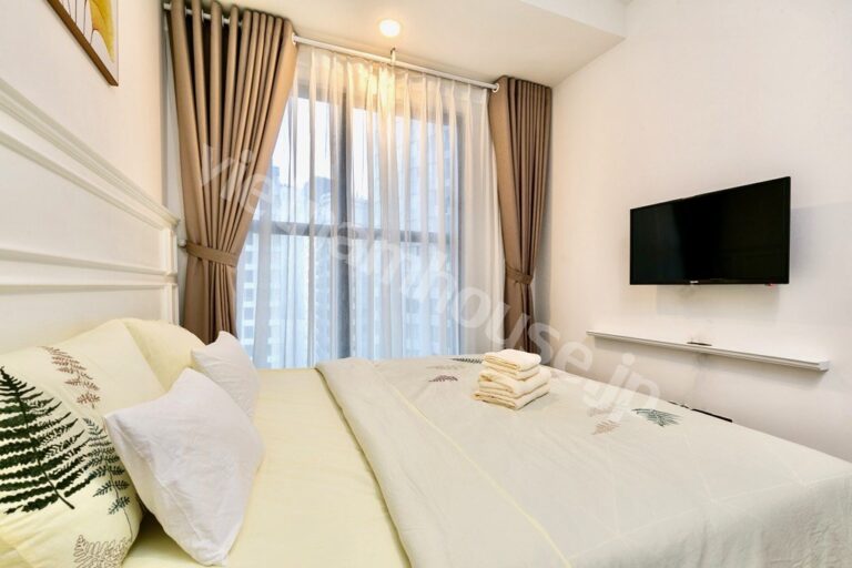 Căn hộ Saigon Royal 2PN cho thuê – Gần chợ Bến Thành, tiện ích xung quanh đầy đủ