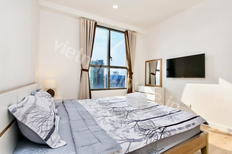 Thuê Căn 3 Phòng Ngủ Icon 56 View Thành Phố, Tầng Cao, Giá Rẻ