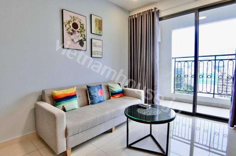 Sống sang trọng tại Saigon Royal – Cho thuê căn hộ 2PN view sông tuyệt đẹp