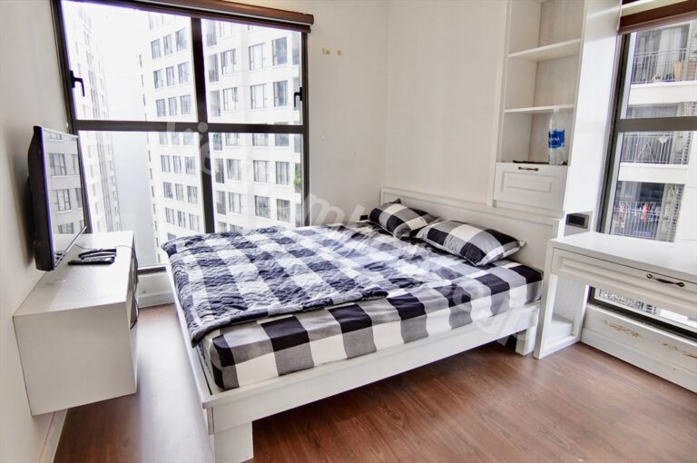 Thuê căn hộ 2 phòng ngủ Saigon Royal – Giá ưu đãi tháng này