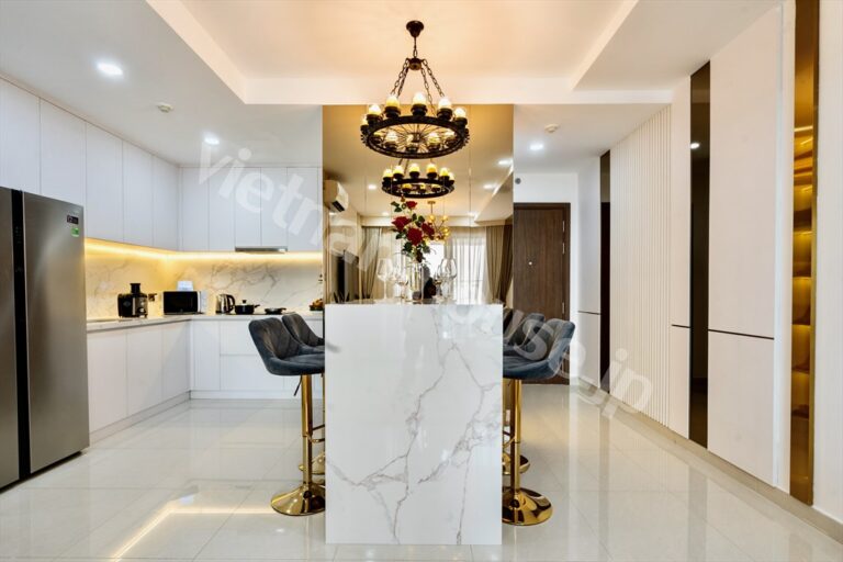 Căn hộ 2PN Saigon Royal cho thuê – Nội thất chuẩn 5 sao, view sông tuyệt đẹp