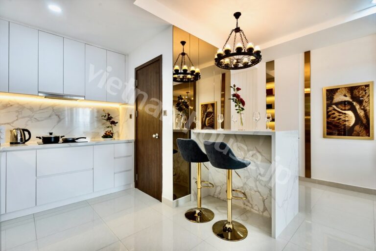 Căn hộ 2PN Saigon Royal cho thuê – Nội thất chuẩn 5 sao, view sông tuyệt đẹp