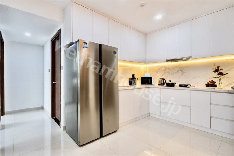 Căn hộ 2PN Saigon Royal cho thuê – Nội thất chuẩn 5 sao, view sông tuyệt đẹp