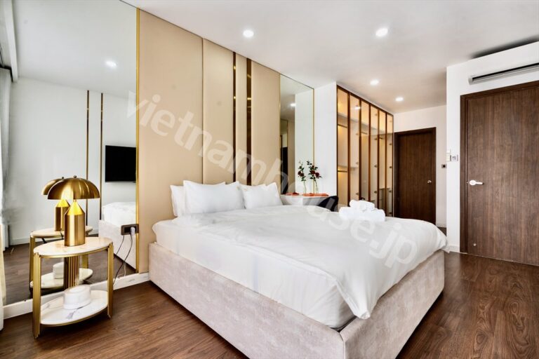 Căn hộ 2PN Saigon Royal cho thuê – Nội thất chuẩn 5 sao, view sông tuyệt đẹp