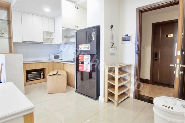 Thuê Căn Hộ 2PN Icon 56 Tầng Trung, Giá Cực Tốt, View Thành Phố