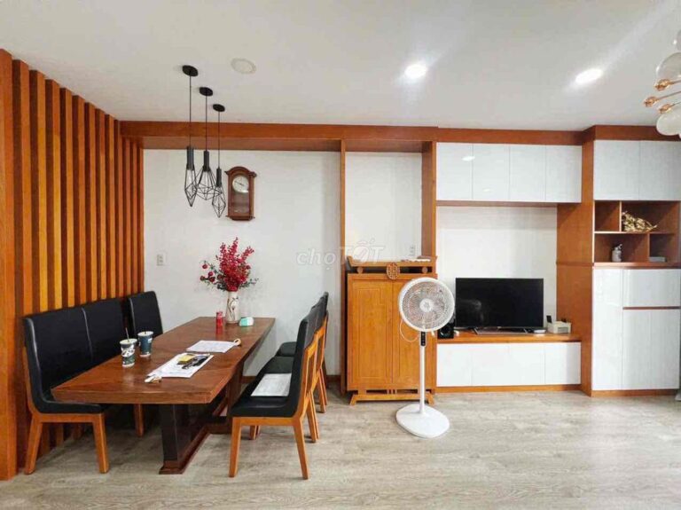 Cho thuê căn hộ 3PN Botanica Premier – View thành phố, full nội thất!