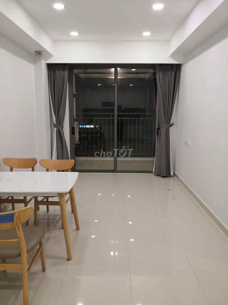 Thuê căn 2PN Botanica Premier – Nội thất cơ bản, Giá tốt, hợp lý!