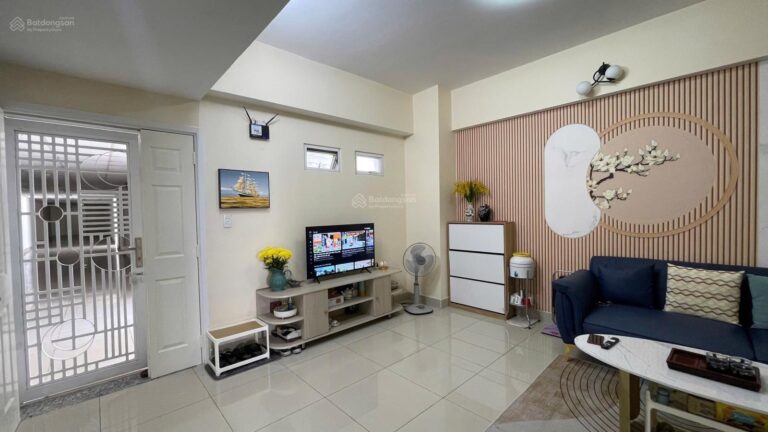 Cho thuê chung cư 1050 2 phòng ngủ – Nội thất đầy đủ, Tầng cao