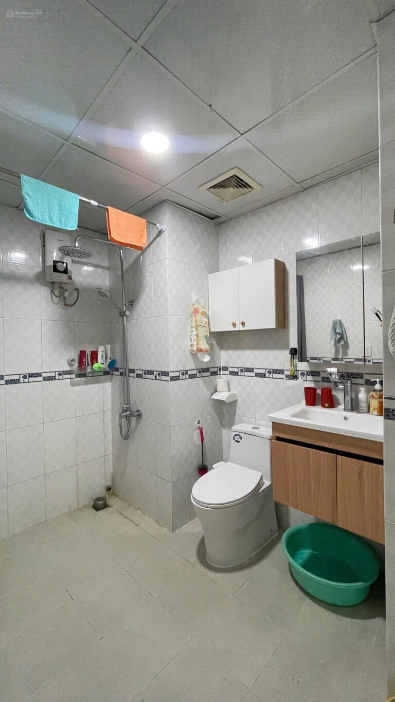 Cho thuê chung cư 1050 2 phòng ngủ – Nội thất đầy đủ, Tầng cao