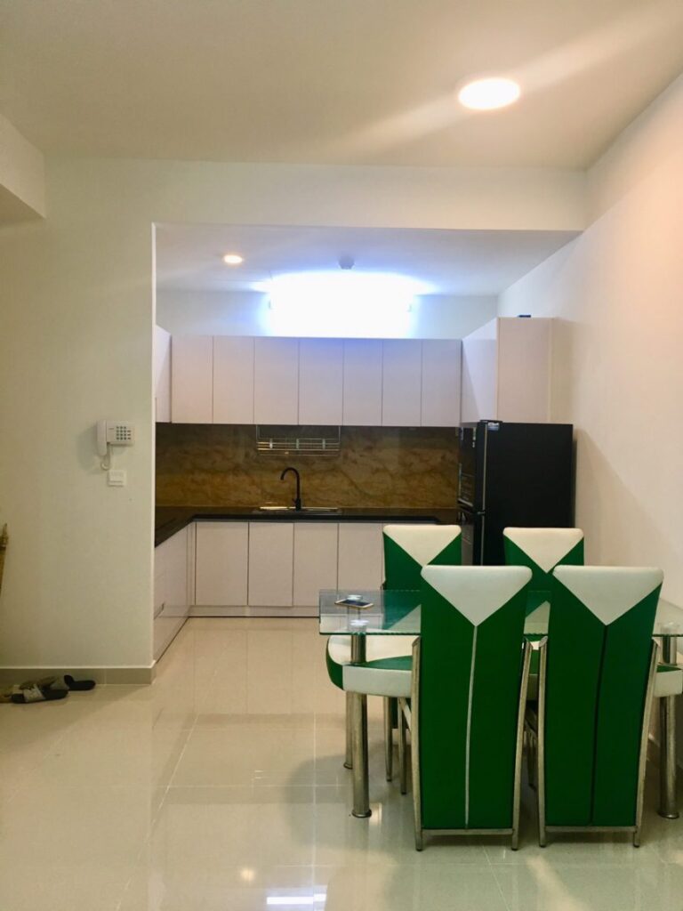 Cho thuê căn hộ 2 phòng ngủ Golden Mansion – Nội thất cao cấp, giá rẻ