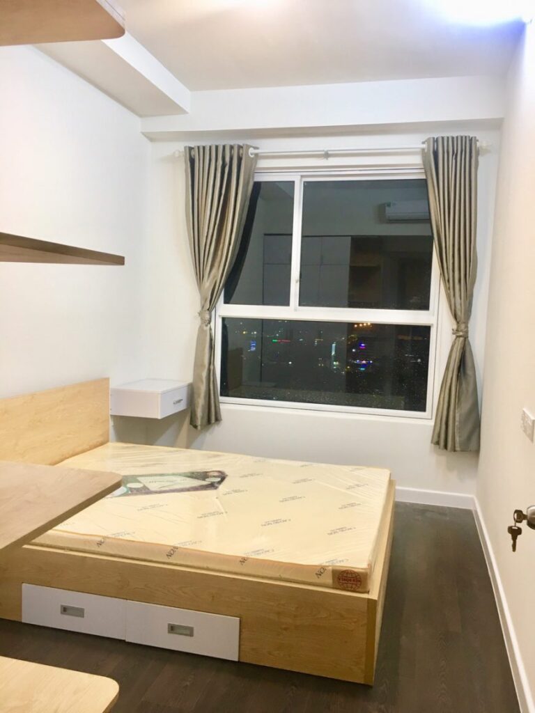 Cho thuê căn hộ 2 phòng ngủ Golden Mansion – Nội thất cao cấp, giá rẻ