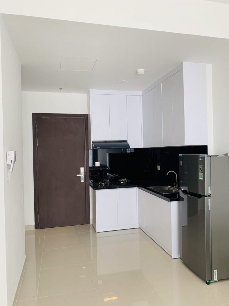 Căn hộ 2 phòng ngủ Golden Mansion – Giá thuê ưu đãi, View Hồ Bơi