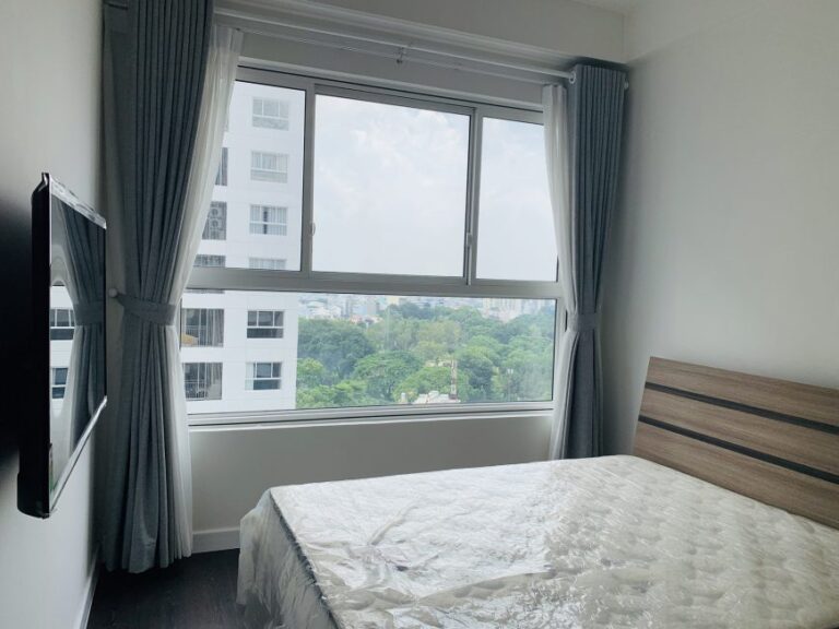 Căn hộ 2 phòng ngủ Golden Mansion – Giá thuê ưu đãi, View Hồ Bơi