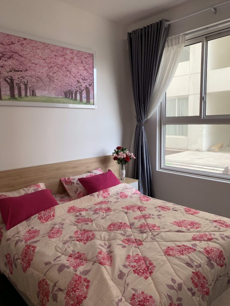 Thuê căn hộ 3 phòng ngủ Golden Mansion – Giá rẻ, tiện nghi đầy đủ