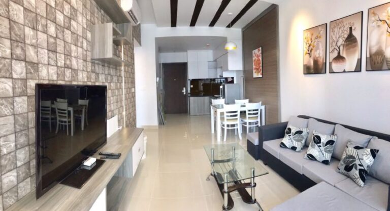 Thuê căn hộ 2 phòng ngủ Golden Mansion – View đẹp, nội thất đầy đủ