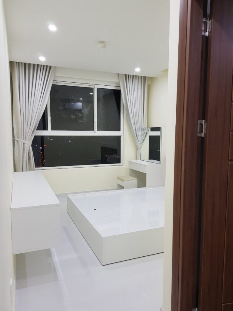 Căn Hộ 3 Phòng Ngủ Orchard Parkview – Ban Công Rộng, Thoáng Mát