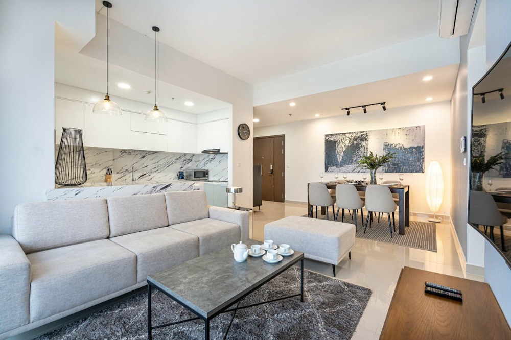 Cho thuê căn hộ 3 phòng ngủ River Gate tầng cao – Nội thất đẹp