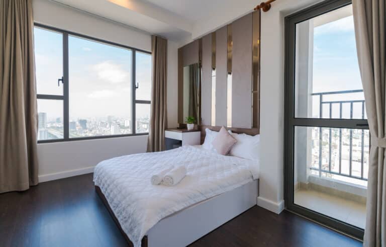 Cho thuê căn hộ 3 phòng ngủ RiverGate – View đẹp, tầng cao, giá tốt