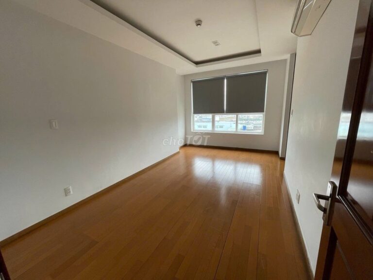 Cho thuê căn hộ 3PN Sky Center – Rộng rãi, nội thất cơ bản, view thoáng